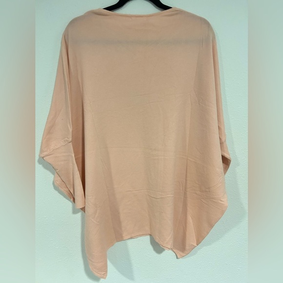 MOEWY Pink Silver Butterfly Embellished Sweater Size “Taille Unique” (One Size) - Picture 3 of 3